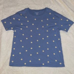 Blue Daisy Embroidered T-Shirt